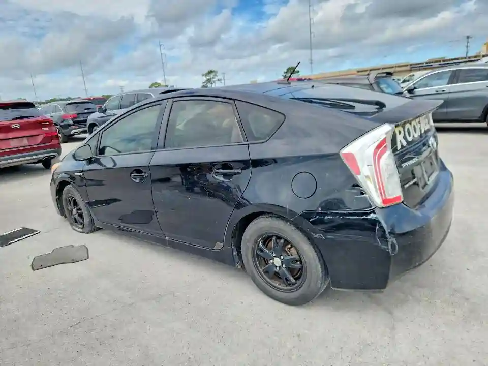 JTDKN3DU8C1600613 2012 TOYOTA PRIUS THRE-1