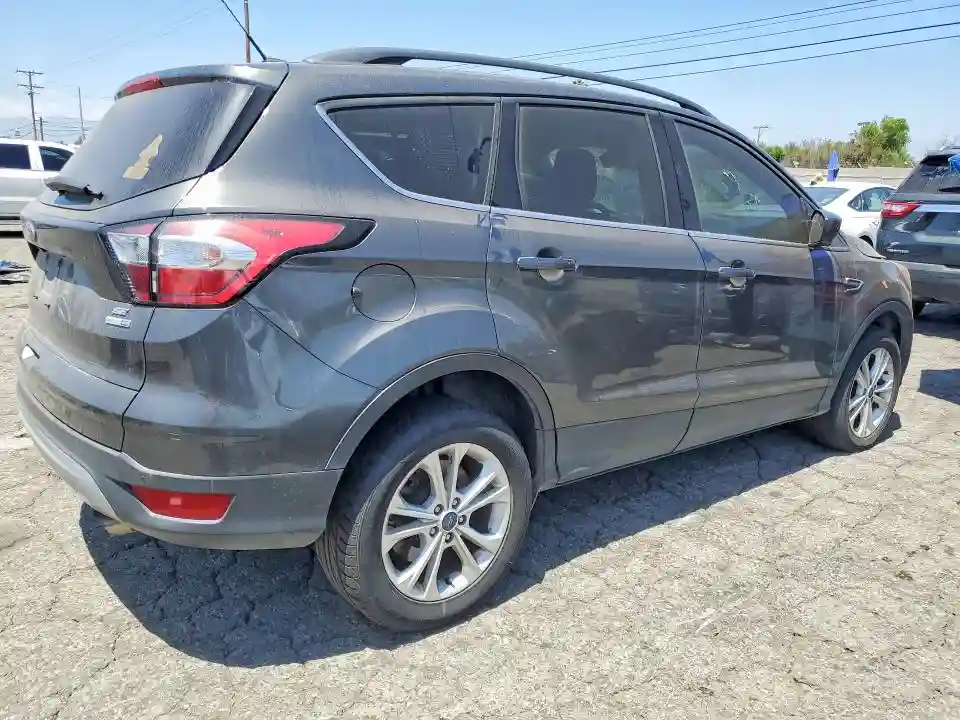 1FMCU9GD8JUC13427 2018 FORD ESCAPE-2