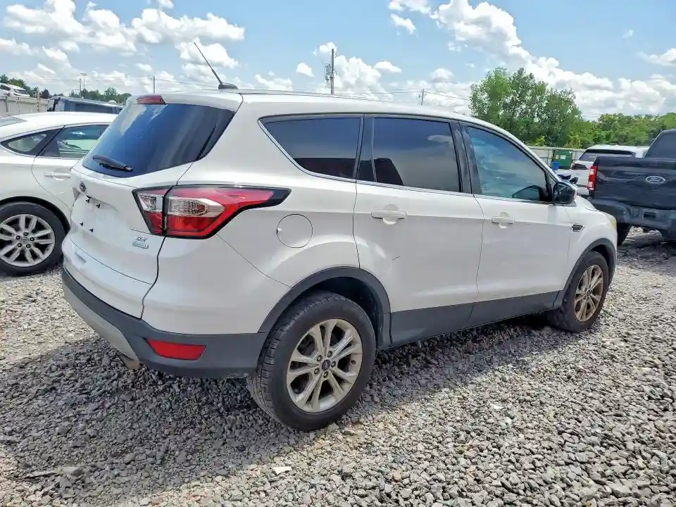 1FMCU0G90HUB67223 2017 FORD ESCAPE-2