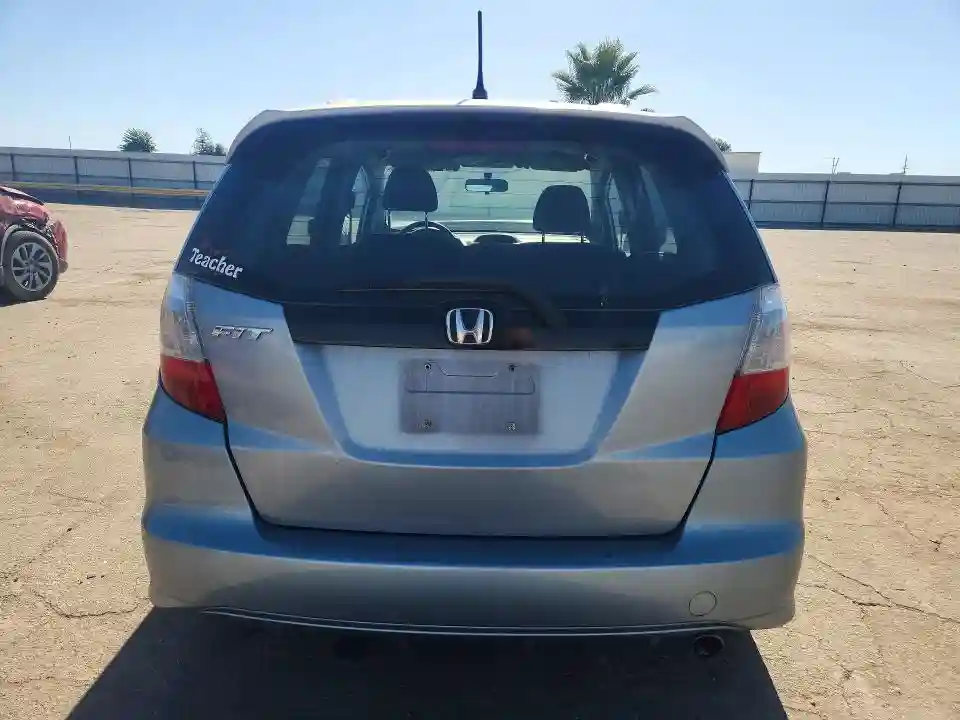 JHMGE8H60BC018800 2011 HONDA FIT-5