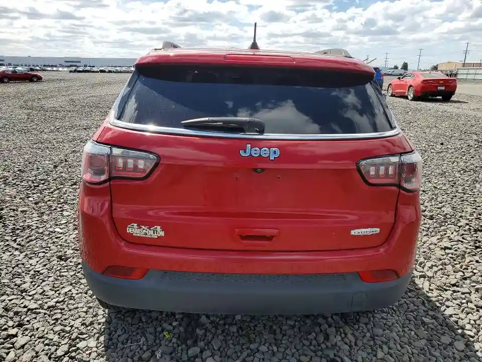 3C4NJDBB2JT239014 2018 JEEP COMPASS-5