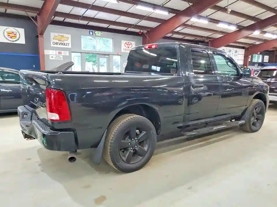 1C6RR7FG0HS777909 2017 RAM 1500-2