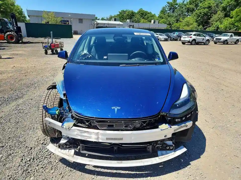5YJ3E1EA4NF370446 2022 TESLA MODEL 3-4