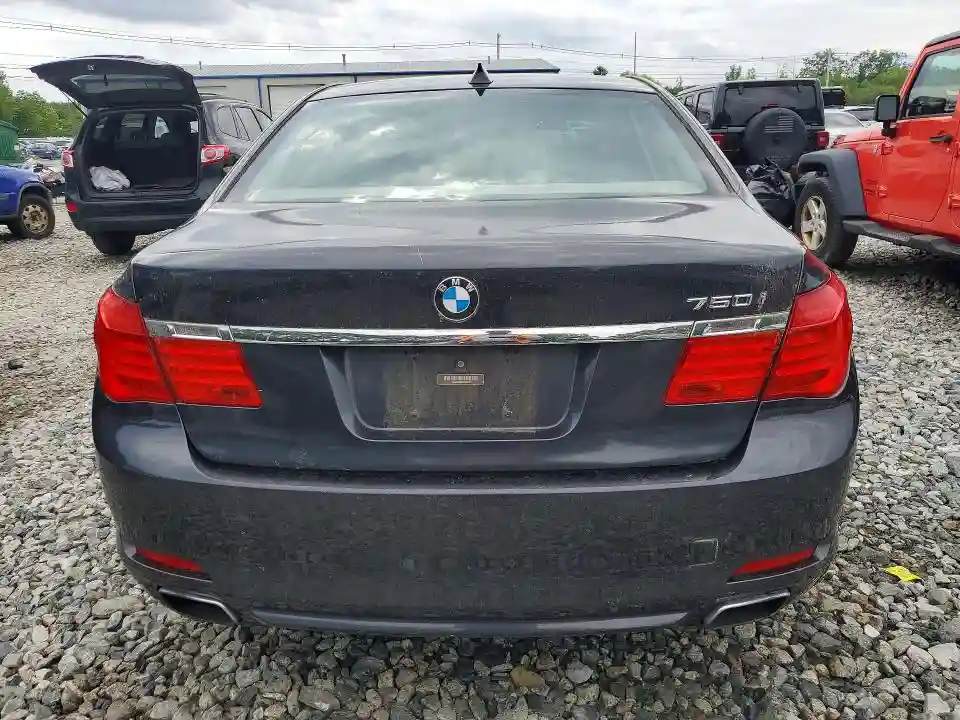 WBAKC6C56CC396185 2012 BMW 7 SERIES-5