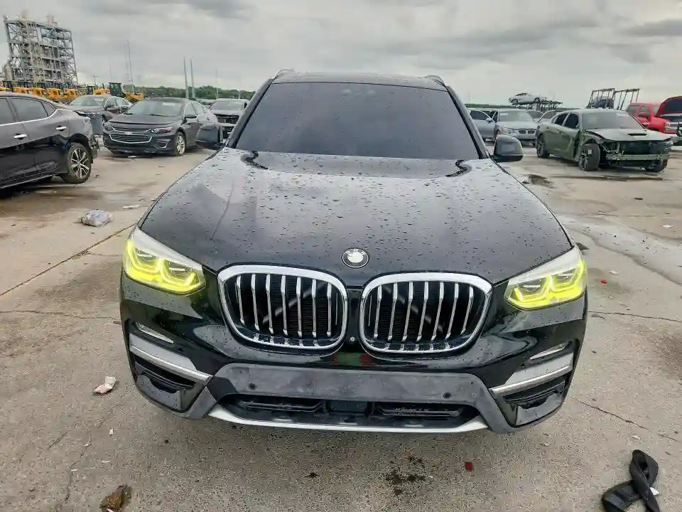 5UXTR9C59JLC75382 2018 BMW X3-4
