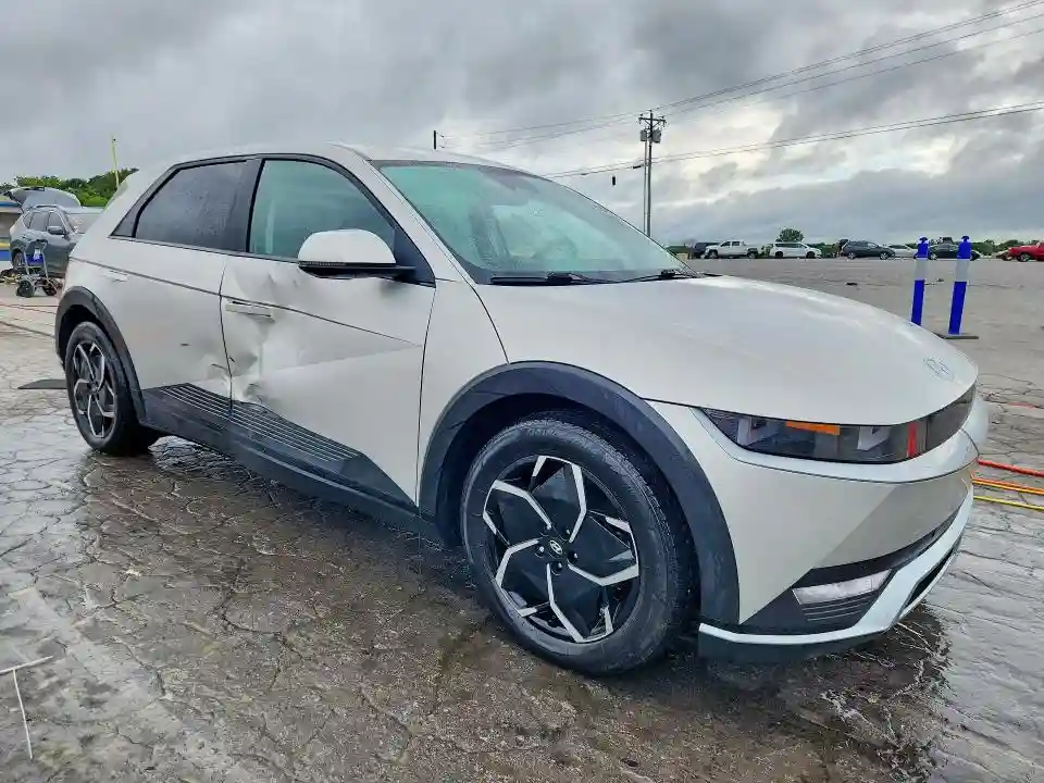 KM8KNDAF6PU148785 2023 HYUNDAI IONIQ-3