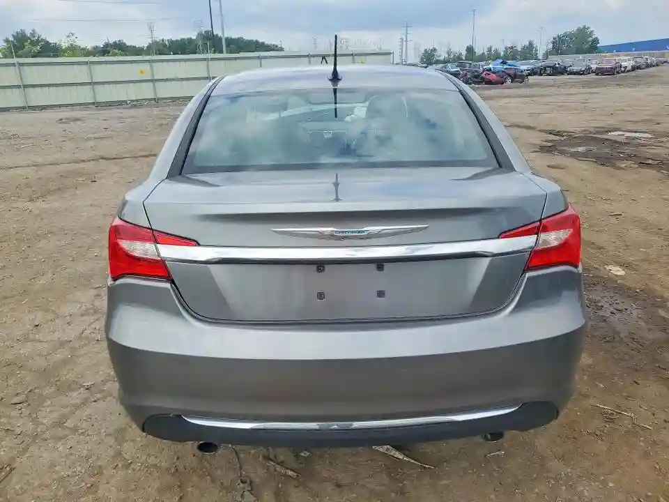 1C3CCBCG1DN575553 2013 CHRYSLER 200-5