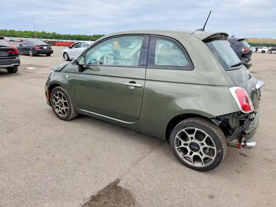 3C3CFFKH9JT377887 2018 FIAT 500-1
