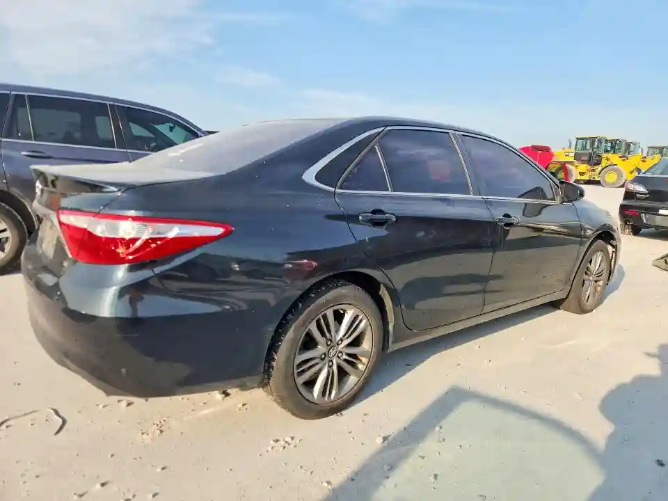 4T1BF1FK4HU400262 2017 TOYOTA CAMRY-2