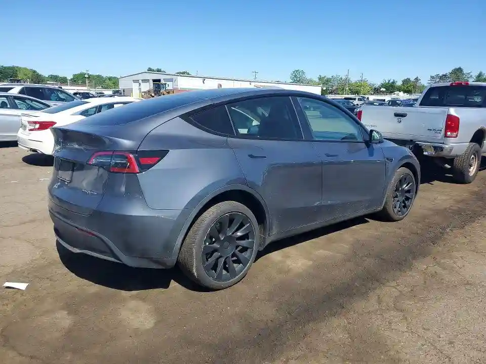 7SAYGDEE6RA216878 2024 TESLA MODEL Y-2