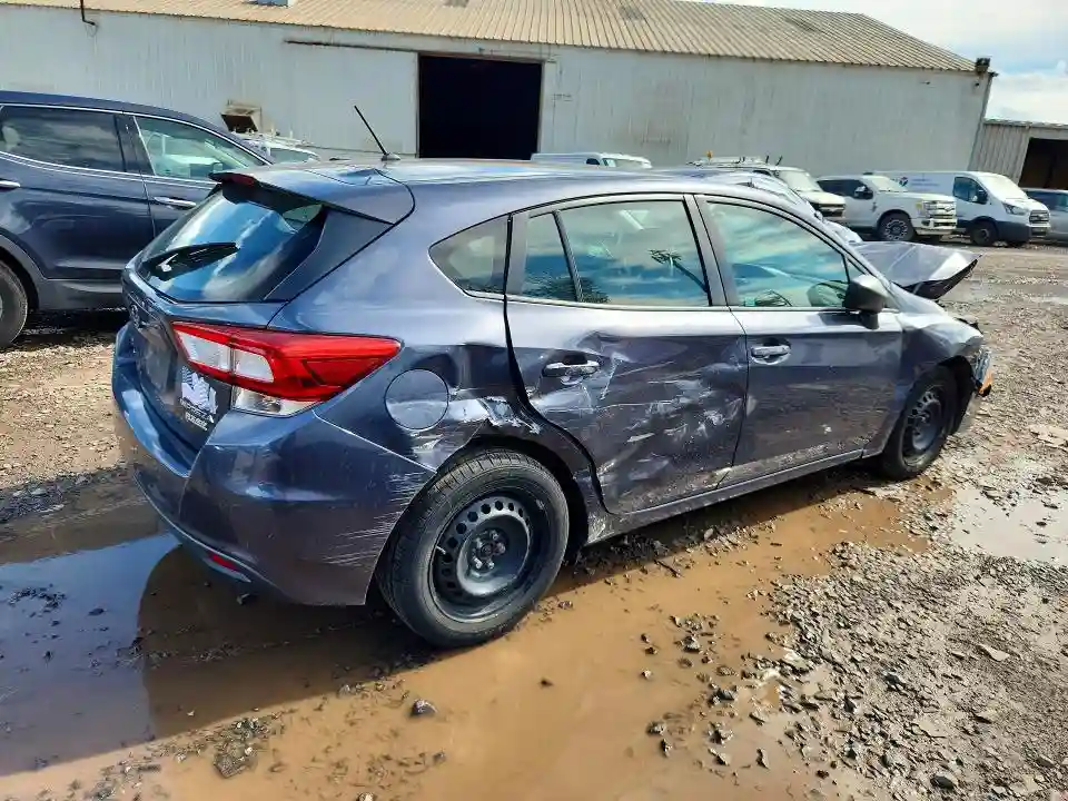 4S3GTAA6XH3738574 2017 SUBARU IMPREZA-2