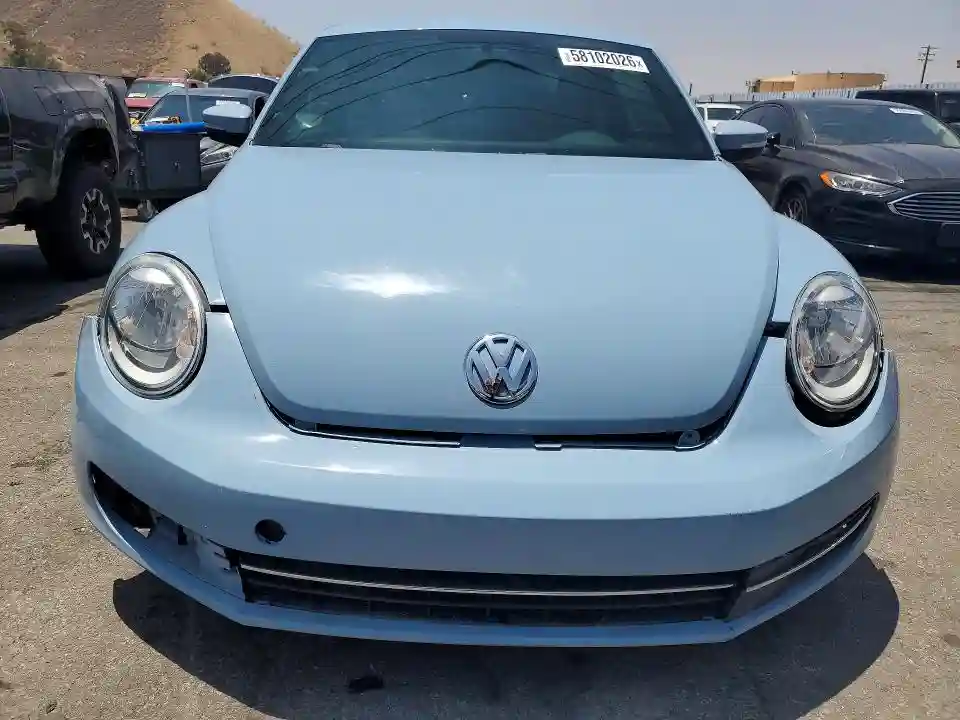3VWHP7AT6CM625453 2012 VOLKSWAGEN BEETLE-4