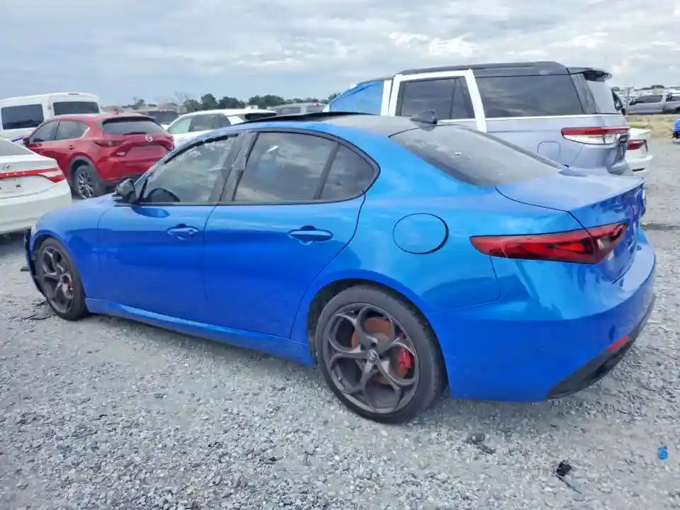 ZARFAMBN9K7607201 2019 ALFA ROMEO GIULIA-1