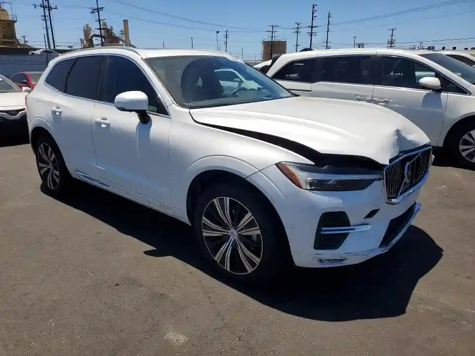YV4L12DA1P1239521 2023 VOLVO XC60 ULTIM-3
