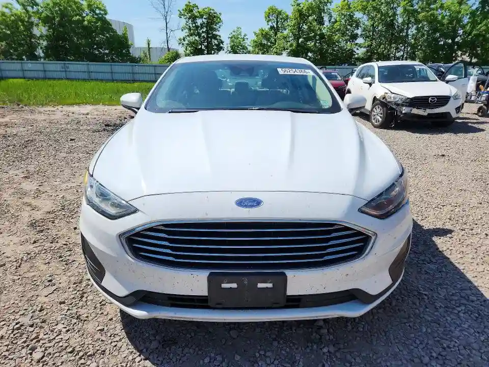 3FA6P0G71KR142102 2019 FORD FUSION-4