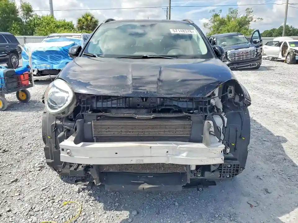 ZFBCFXCB3HP569786 2017 FIAT 500-4