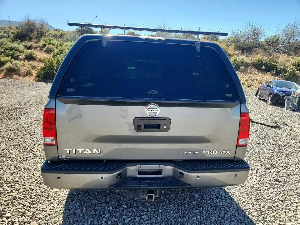 1N6BA0EC9FN510090 2015 NISSAN TITAN-5