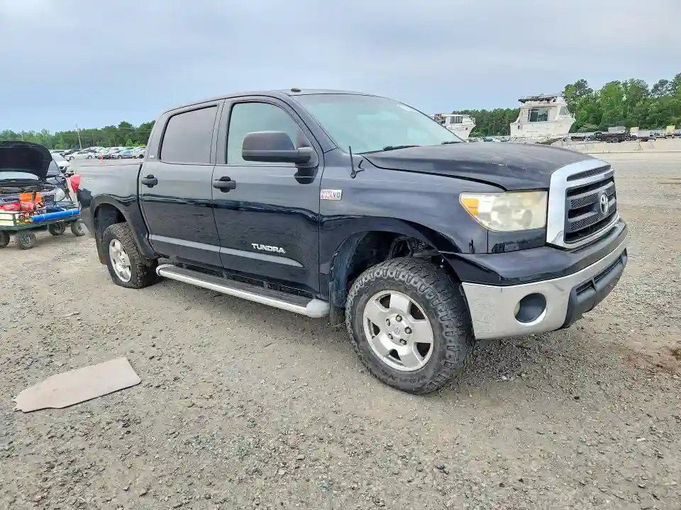 5TFEY5F1XAX077818 2010 TOYOTA TUNDRA-3