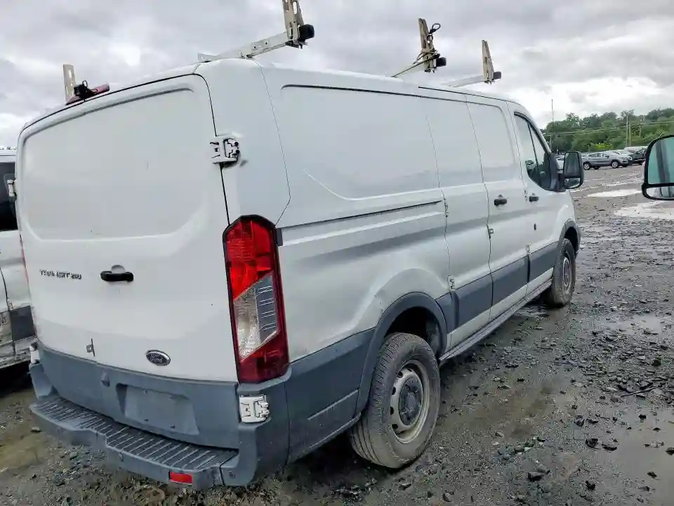 1GTW7FCA4B1159355 2011 GMC SAVANA-2