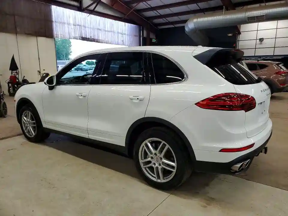 WP1AB2A22FLA57445 2015 PORSCHE CAYENNE-1