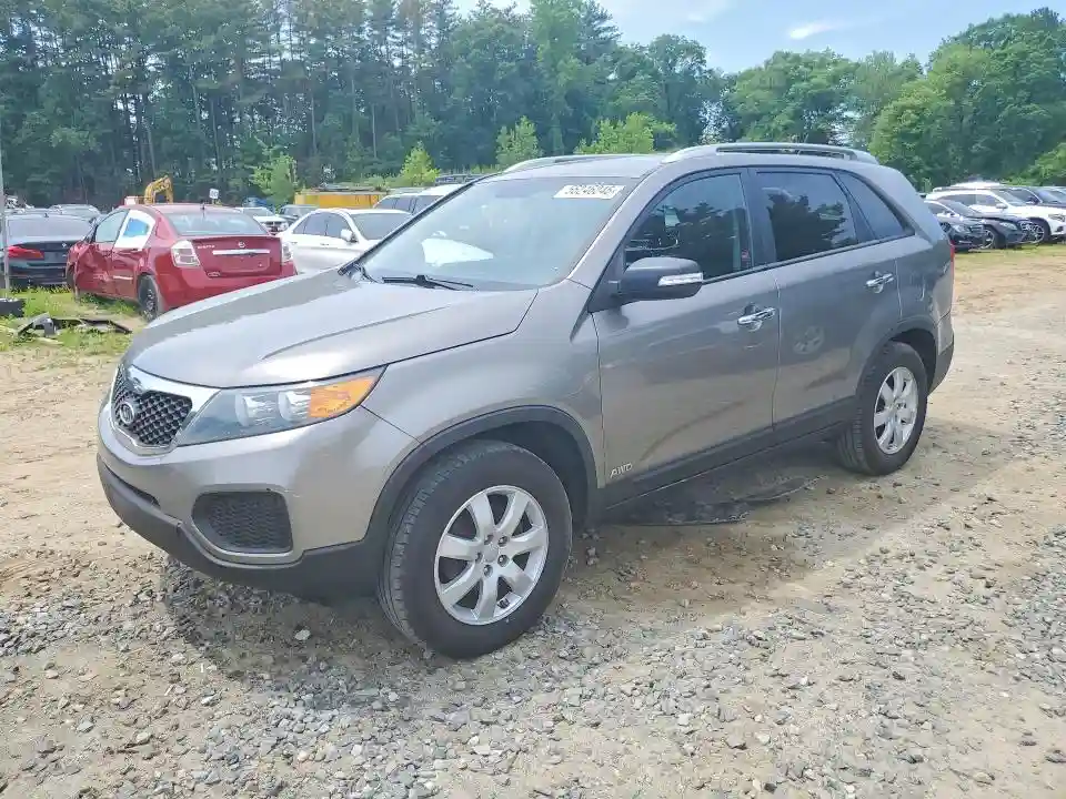 5XYKTDA26DG349722 2013 KIA SORENTO-0