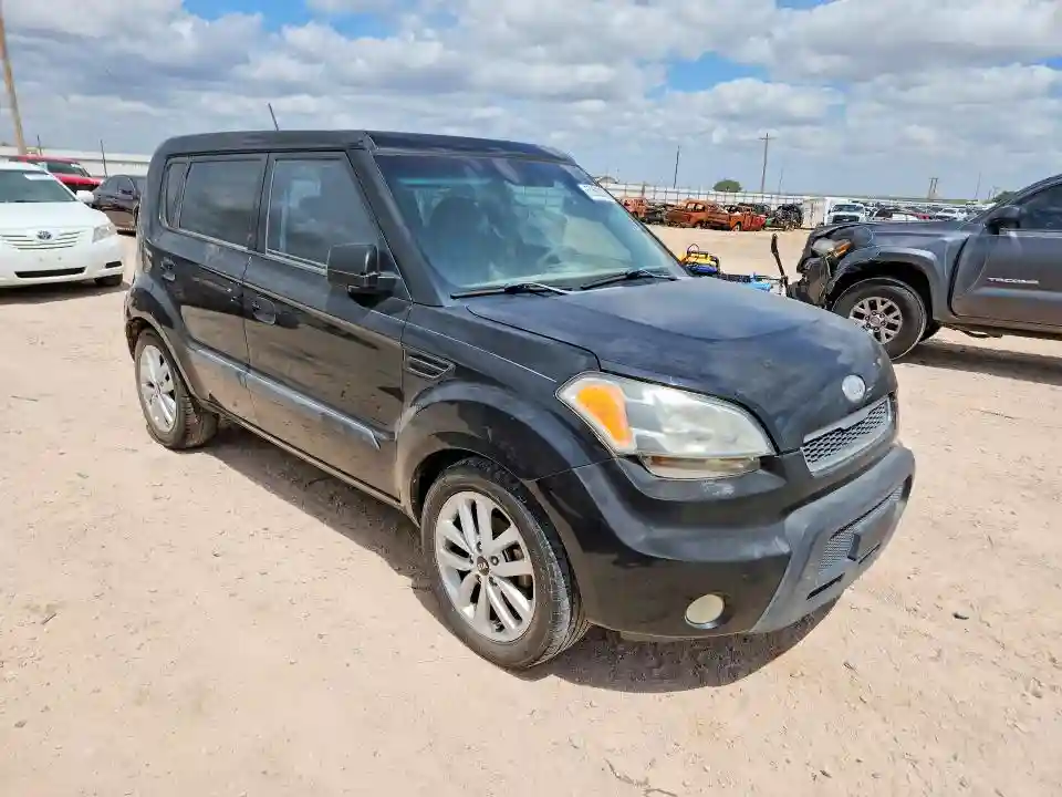 KNDJT2A25A7030515 2010 KIA SOUL-3