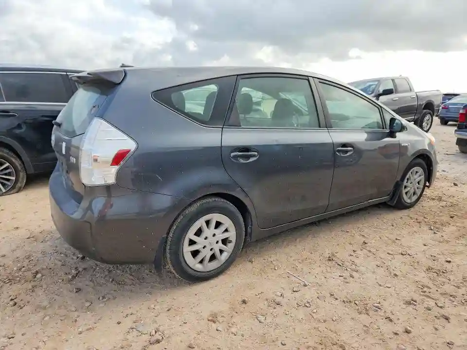 JTDZN3EUXC3042779 2012 TOYOTA PRIUS V TH-2