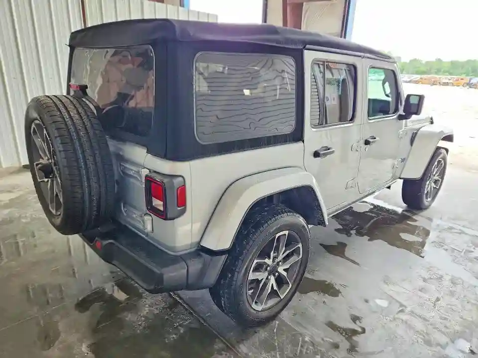 1C4RJXN62RW186760 2024 JEEP WRANGLER-2
