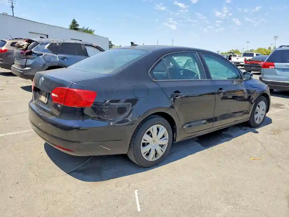 3VWD17AJ1EM365822 2014 VOLKSWAGEN JETTA-2