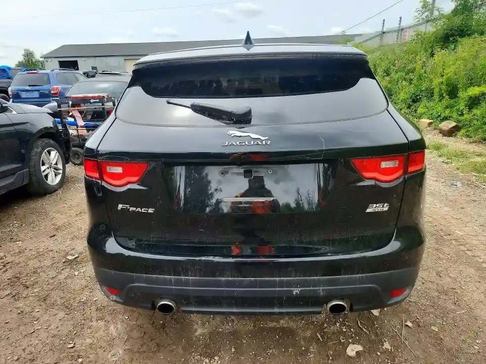 SADCS2BV8HA061263 2017 JAGUAR F-PACE-5
