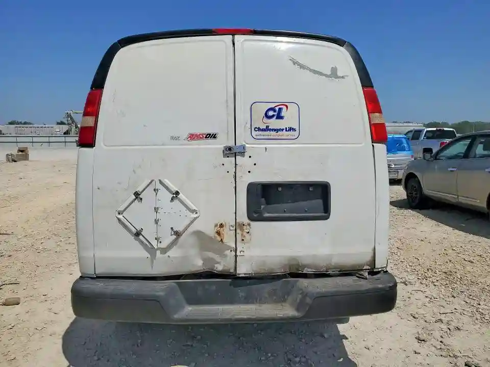1GTW7FCA2C1185275 2012 GMC SAVANA-5