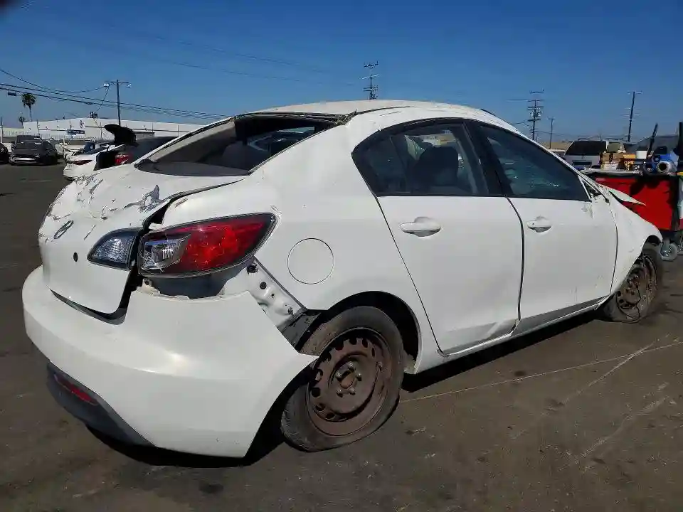 JM1BL1SG5A1240396 2010 MAZDA 3-2