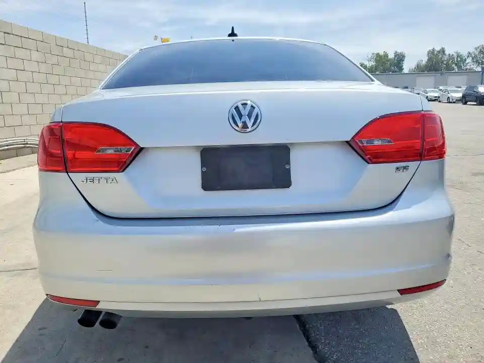 3VWD17AJ4EM226901 2014 VOLKSWAGEN JETTA-5