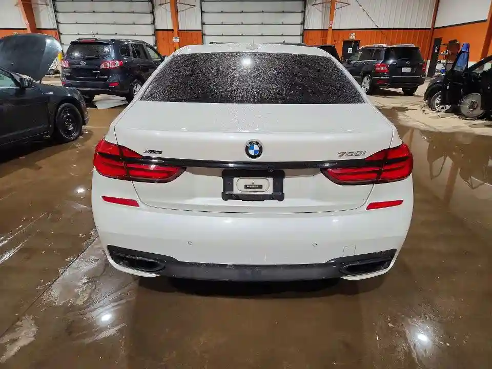 WBA7B0C52GGF92213 2016 BMW 7 SERIES-5