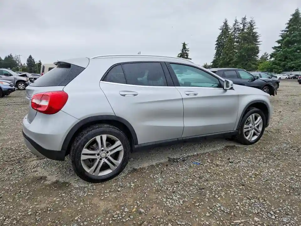 WDCTG4GB5HJ357827 2017 MERCEDES-BENZ GLA-CLASS-2