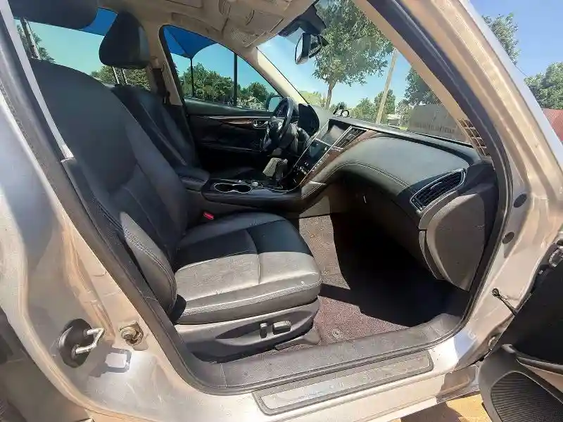 JN1EV7AR4JM440734 2018 INFINITI Q50-4