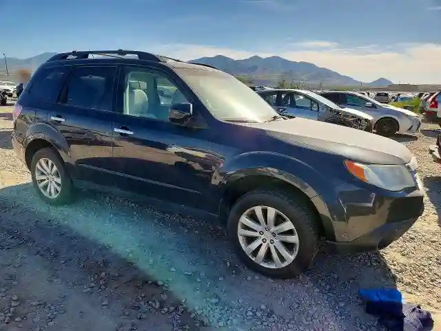JF2SHADC9BH741068 2011 SUBARU FORESTER-3