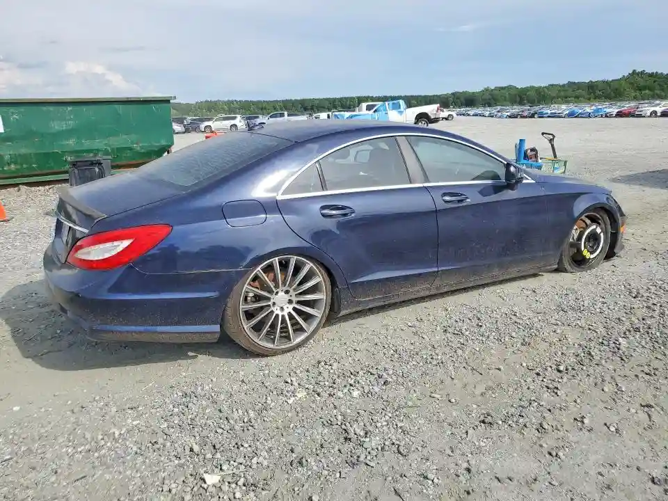 WDDLJ7DB0DA083241 2013 MERCEDES-BENZ CLS-CLASS-2