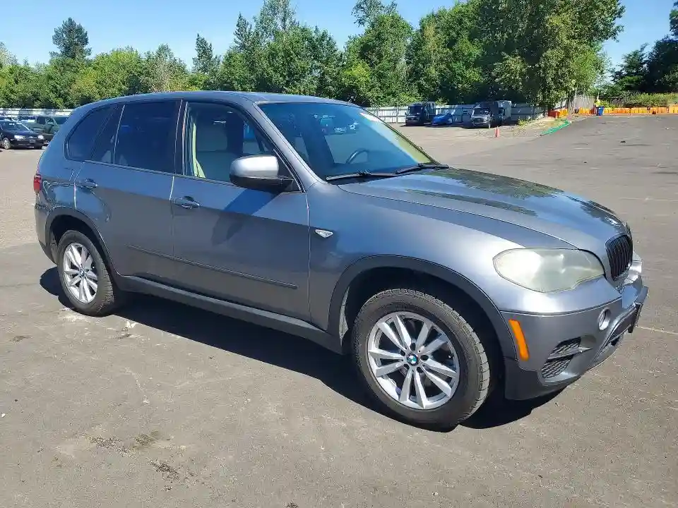 5UXZW0C55BL368543 2011 BMW X5-3