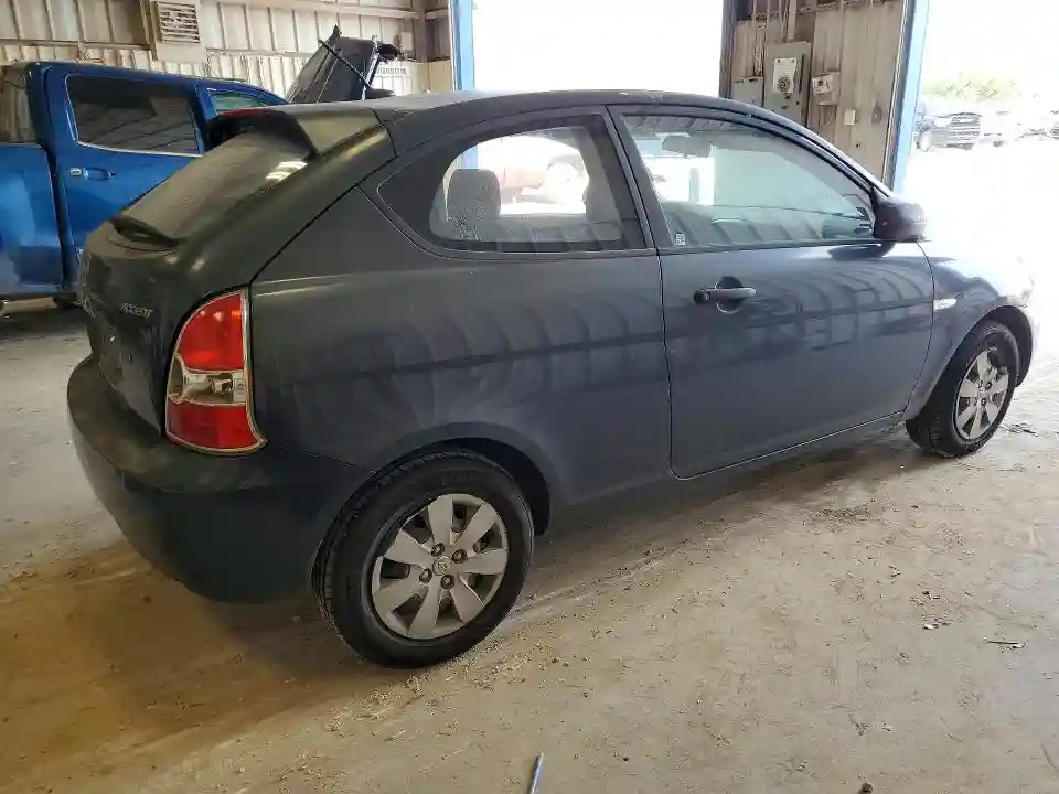 KMHCM3AC8BU197969 2011 HYUNDAI ACCENT-2