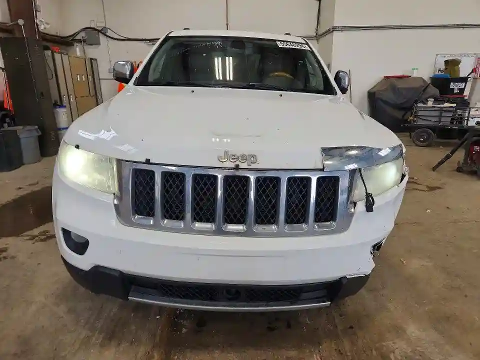 1C4RJFCT2DC603050 2013 JEEP GRAND CHEROKEE-4