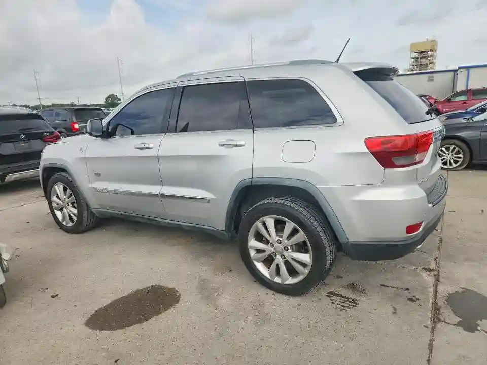 1J4RR4GT6BC646417 2011 JEEP GRAND CHEROKEE-1