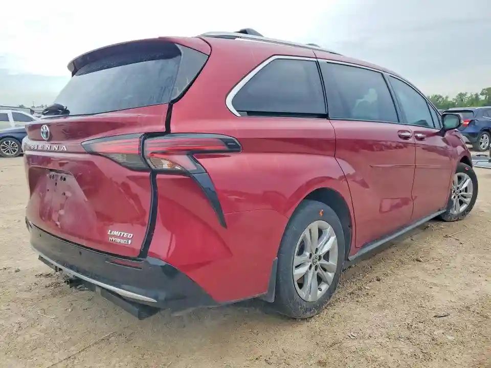 5TDZSKFC5NS052596 2022 TOYOTA SIENNA-2