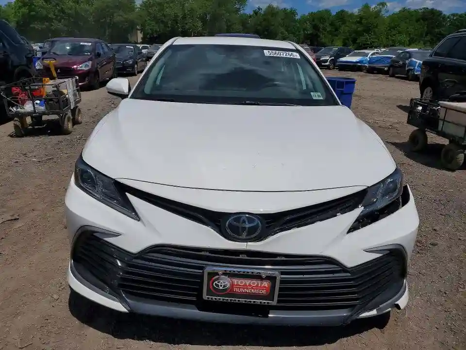 4T1C11AK5NU650955 2022 TOYOTA CAMRY-4