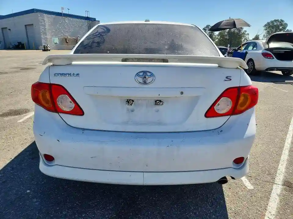 1NXBU4EE5AZ355583 2010 TOYOTA COROLLA-5