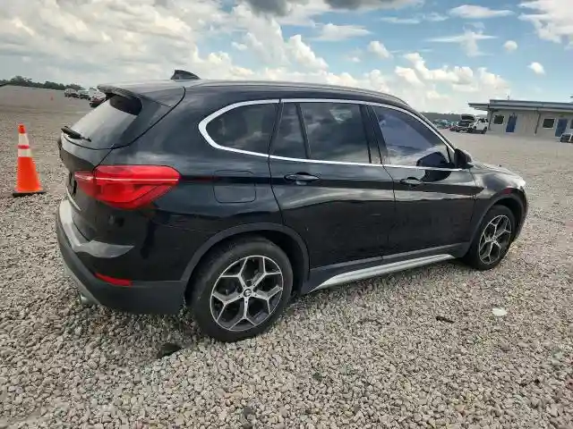 WBXHT3C32H5F74315 2017 BMW X1-2