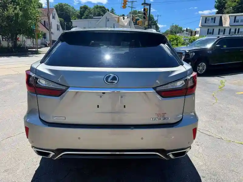 2T2BZMCA5KC196421 2019 LEXUS RX350-5