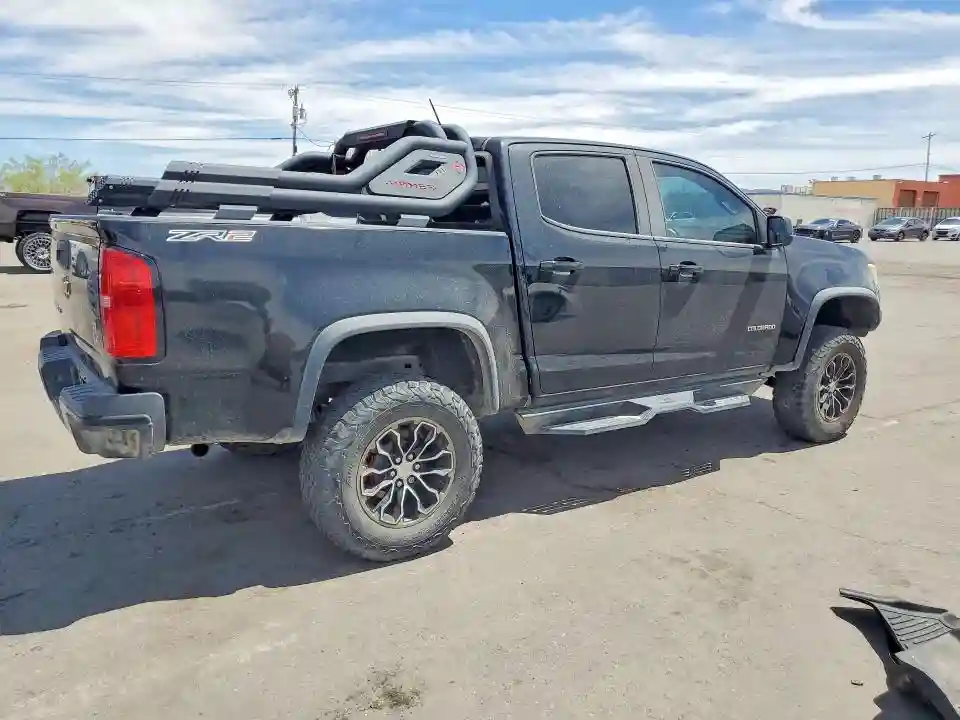 1GCGTEEN2J1211915 2018 CHEVROLET COLORADO-2