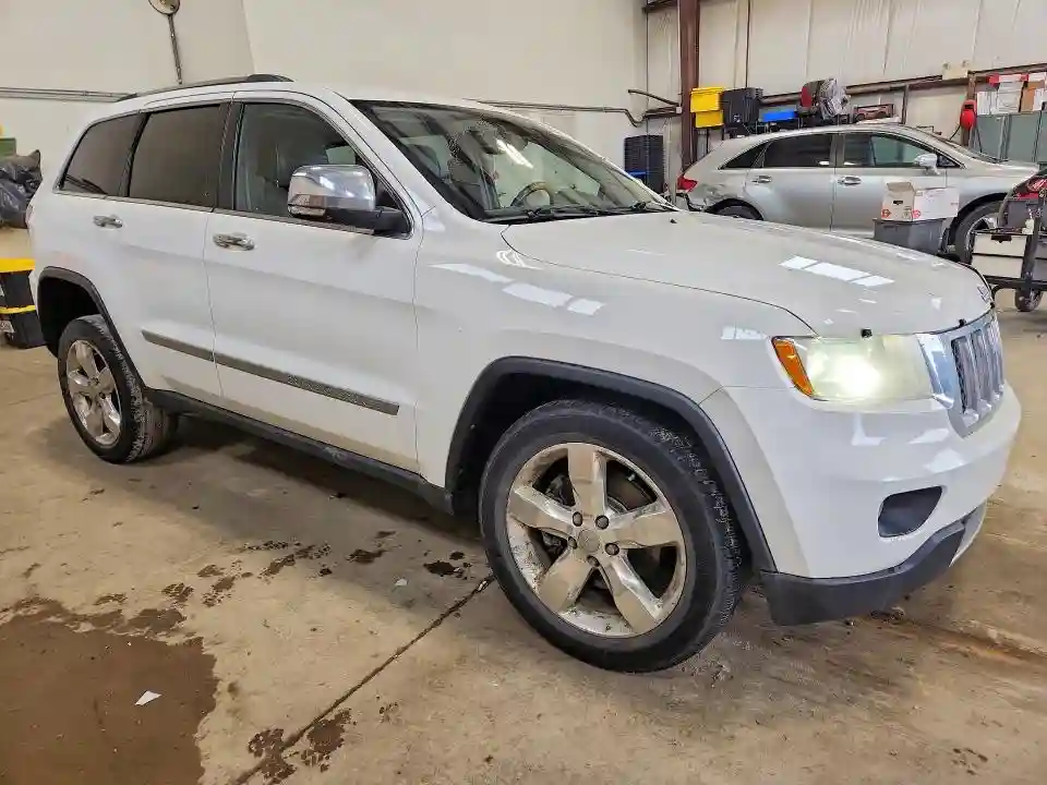 1C4RJFCT2DC603050 2013 JEEP GRAND CHEROKEE-3