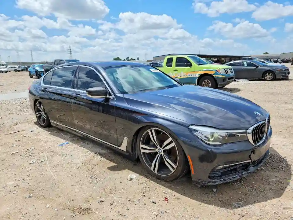 WBA7E2C57JG741481 2018 BMW 7 SERIES-3